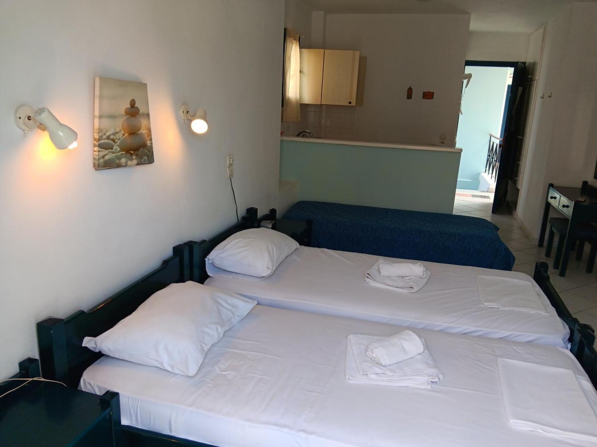 Studio In Agiapelagia For 3 Pers - Crete Agia Pelagia  Ngoại thất bức ảnh